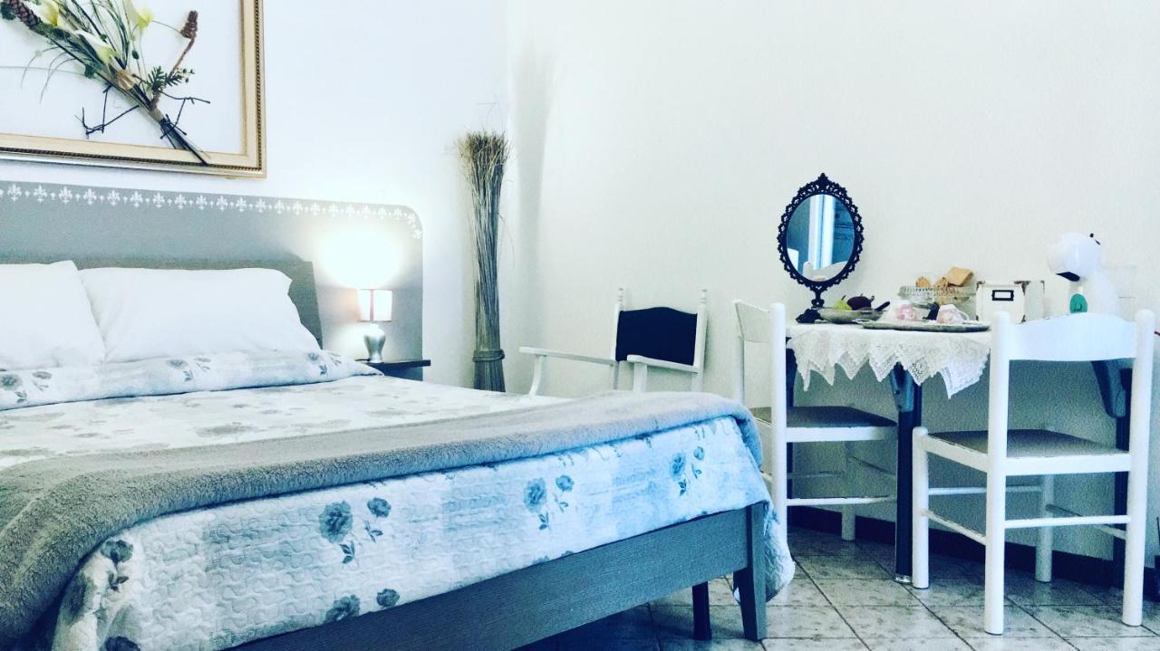B&B Shardana Sennori Luaran gambar